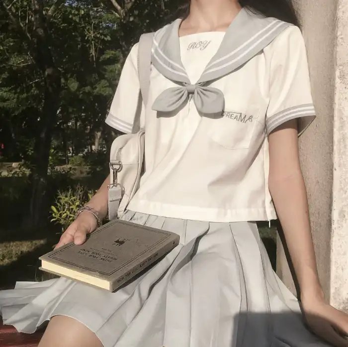 七零替嫁，被全家团宠